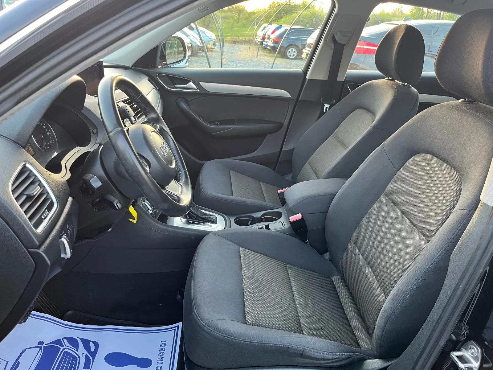 Audi Q3 2.0 TDI AVTOMAT, снимка 10 - Автомобили и джипове - 54221169