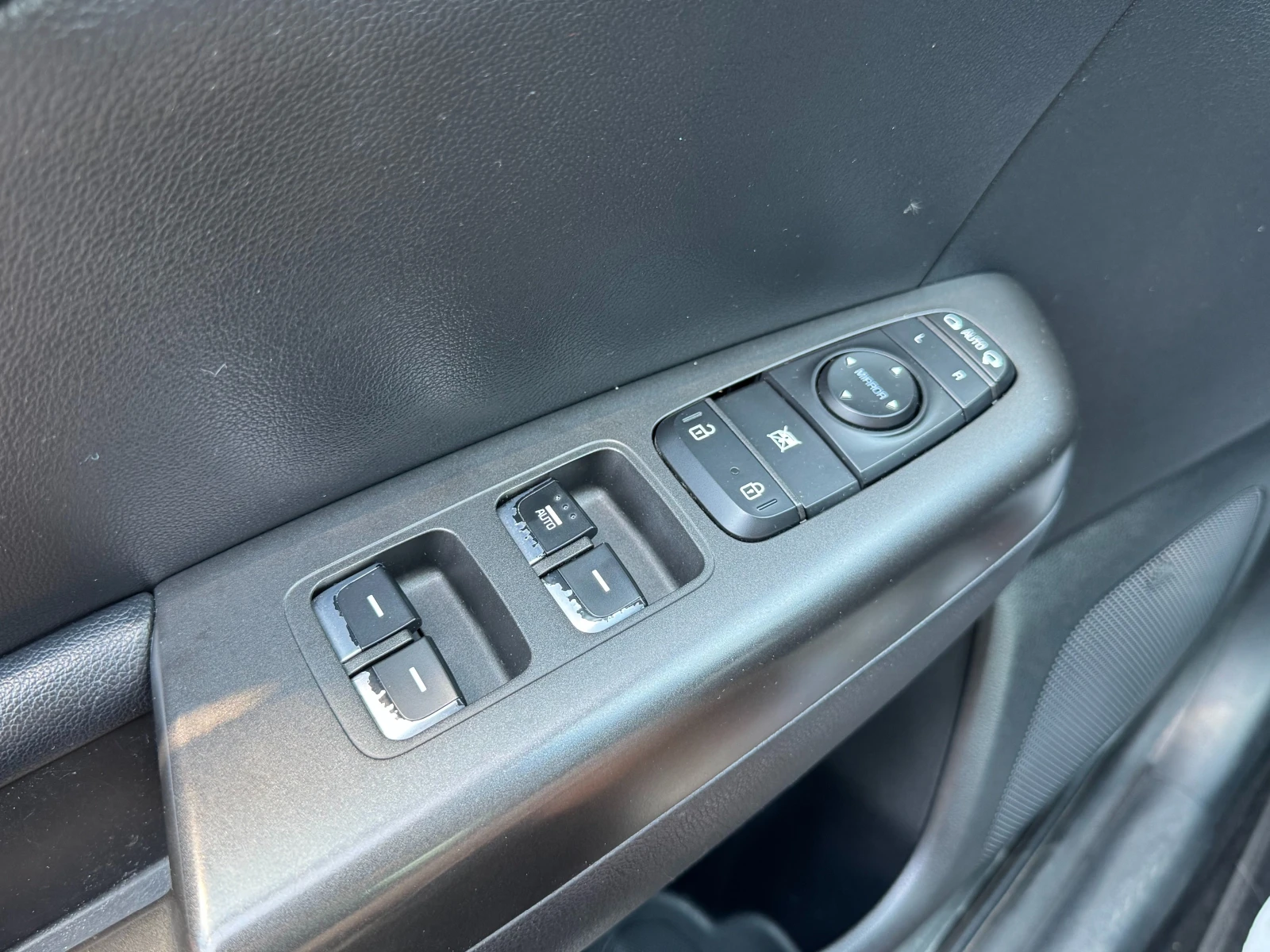 Kia Sportage 2.0d/4x4/�������/JBL/�������� | Mobile.bg � ����������� 14