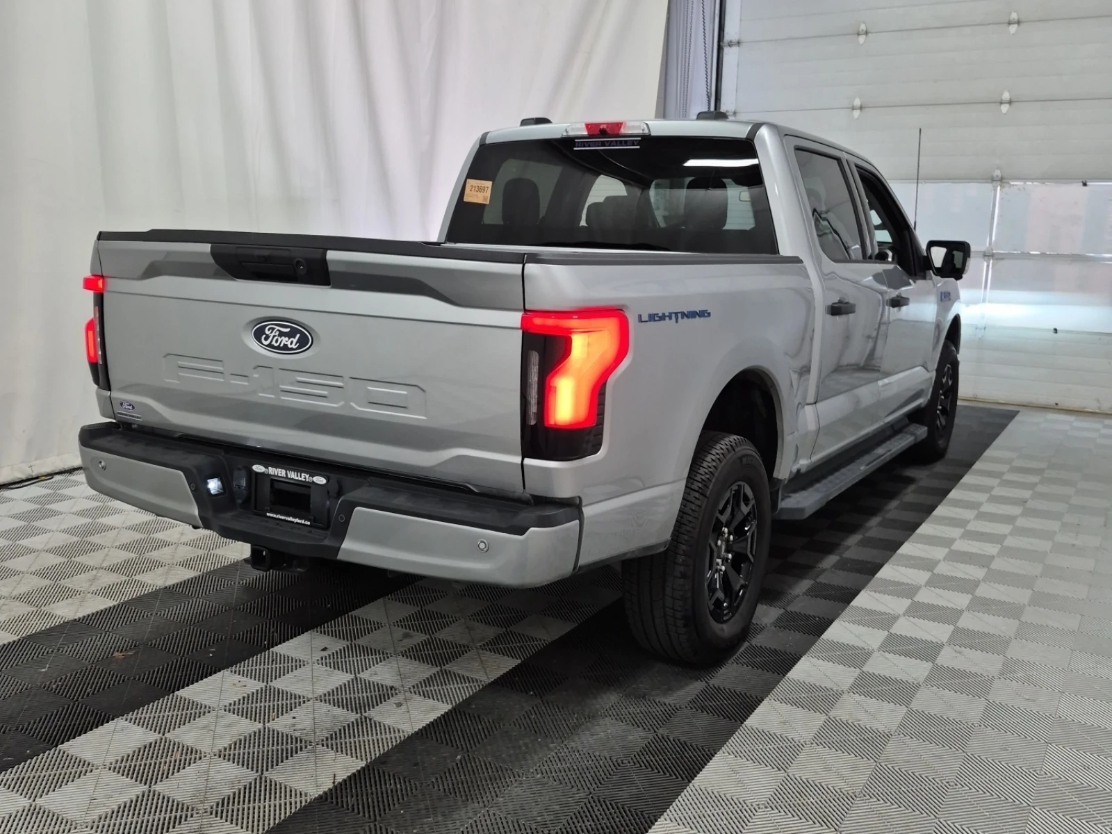 Ford F150 Lightning XLT CREW CAB SHORT BED | Mobile.bg � ����������� 4