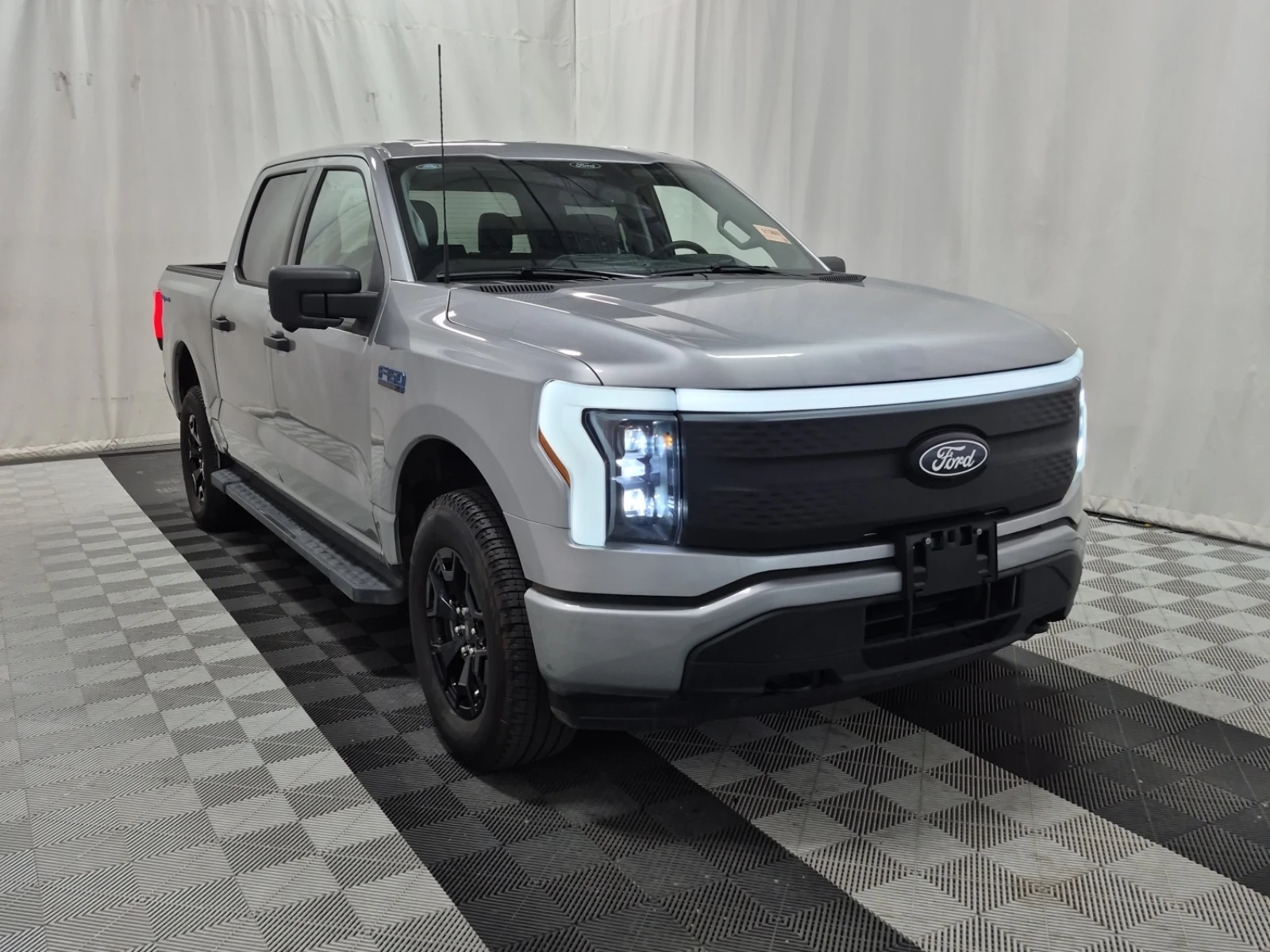 Ford F150 Lightning XLT CREW CAB SHORT BED | Mobile.bg � ����������� 2