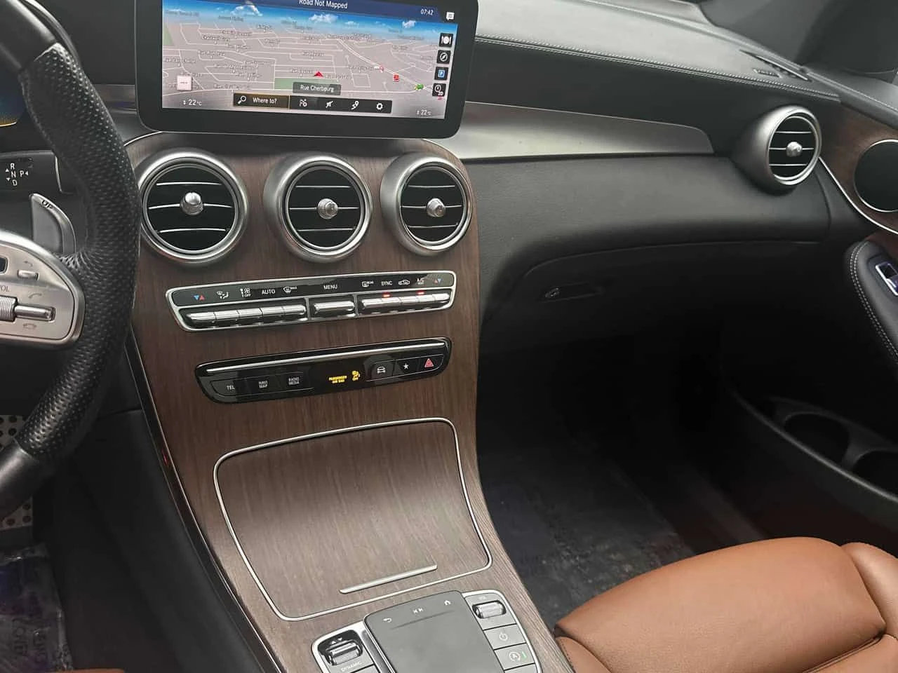 Mercedes-Benz GLC * AMG 43 * CARFAX * , снимка 9 - Автомобили и джипове - 55550557