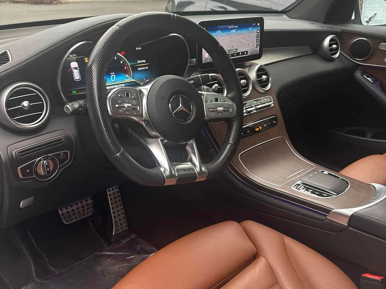 Mercedes-Benz GLC * AMG 43 * CARFAX * , снимка 5 - Автомобили и джипове - 55550557