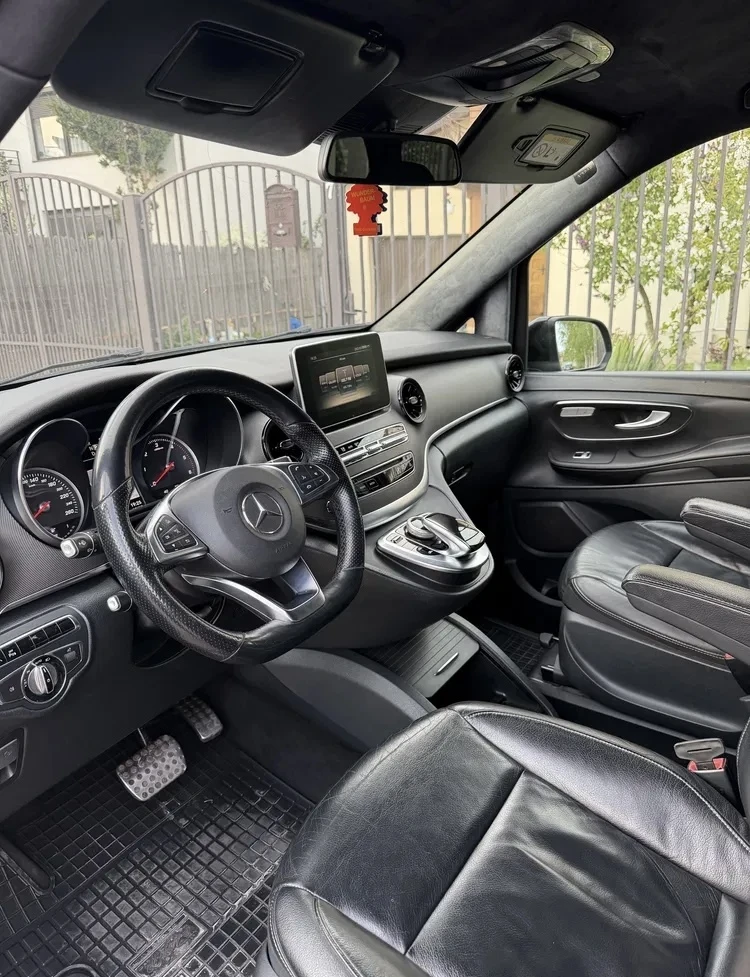 Mercedes-Benz V 220 d Long 7G FULL LED, снимка 5 - Бусове и автобуси - 54508823