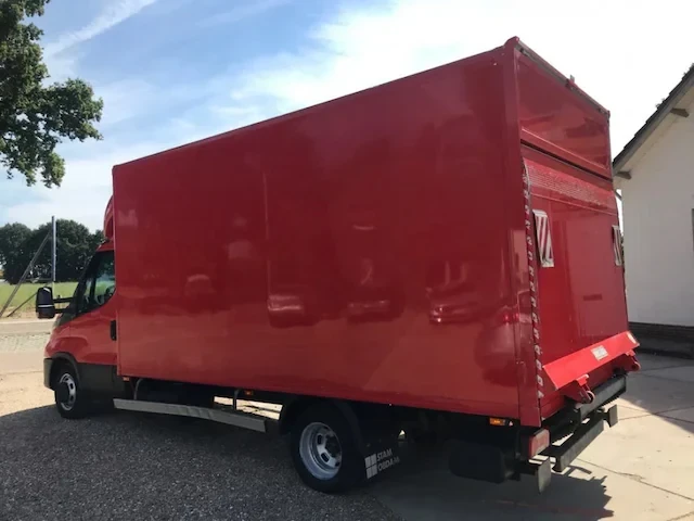 Iveco Daily 40c18* 3.5т.* БОРД* 1000кг.* 4.40м.* КЛИМА* , снимка 7 - Бусове и автобуси - 54694769