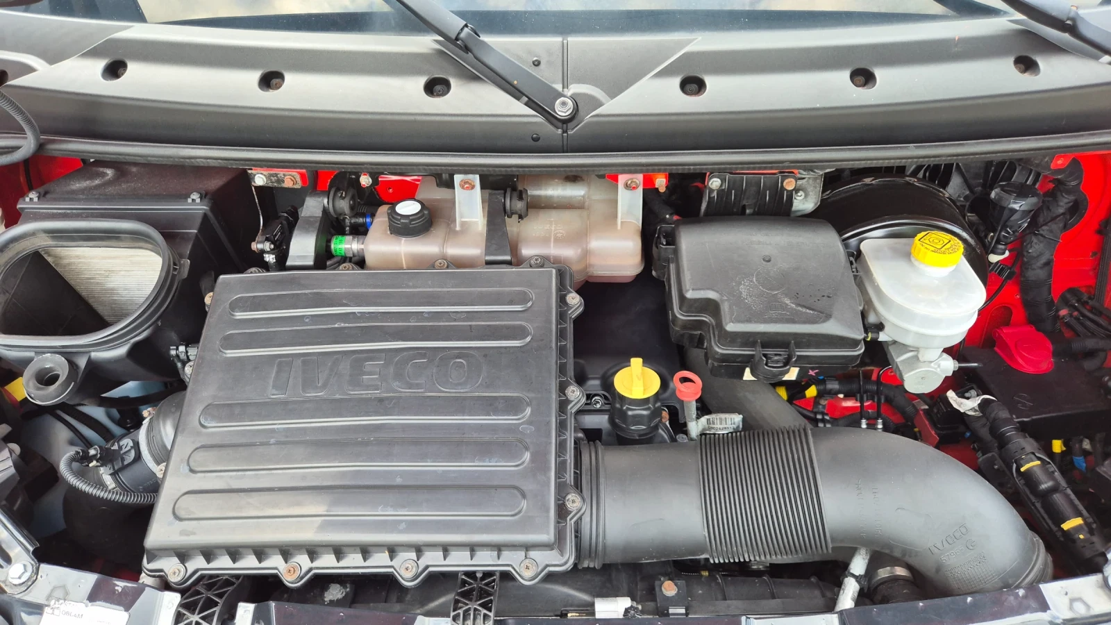 Iveco Daily 40c18* 3.5�.* ����* 1000��.* 4.40�.* �����*  | Mobile.bg � ����������� 17