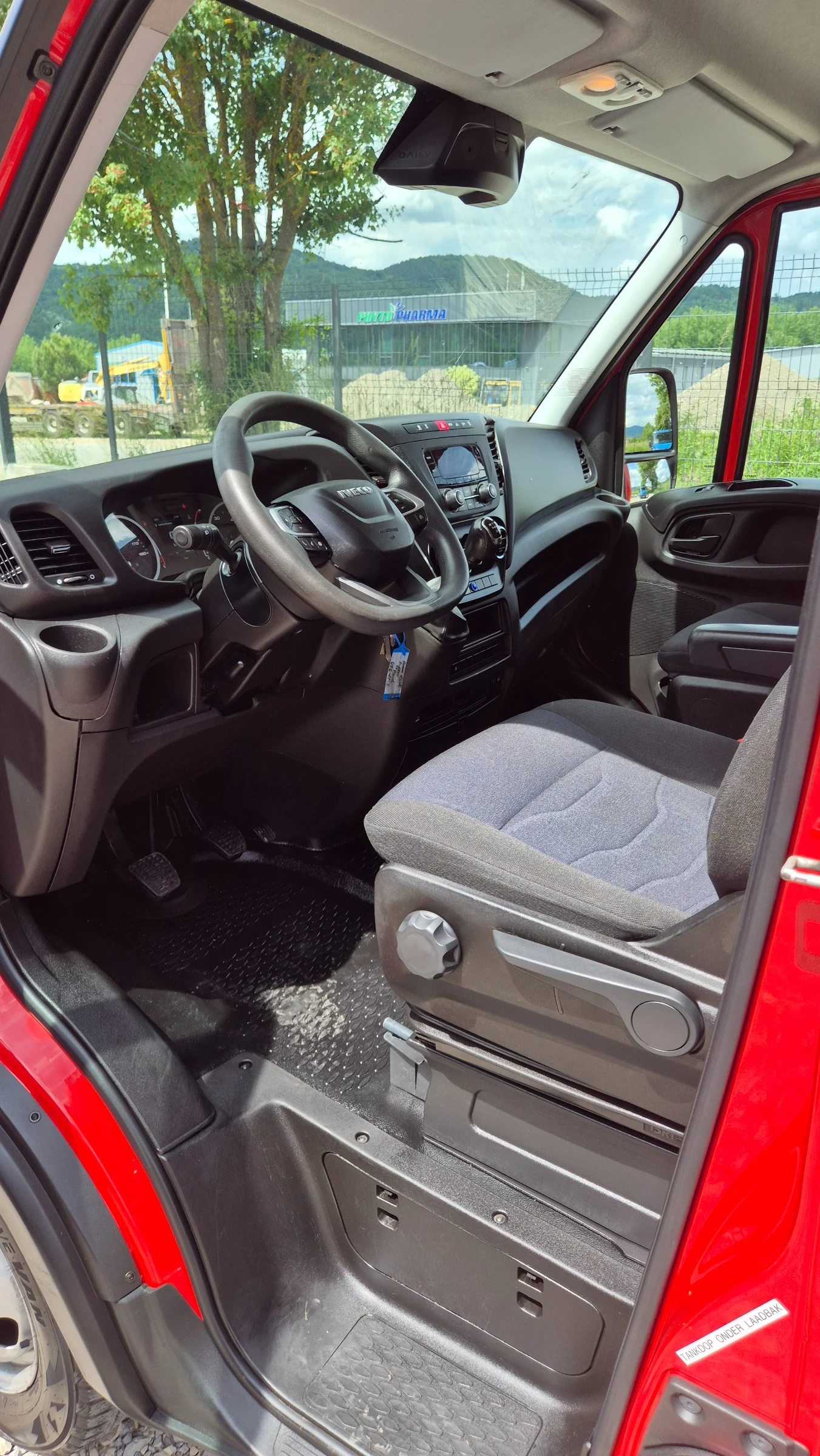 Iveco Daily 40c18* 3.5�.* ����* 1000��.* 4.40�.* �����*  | Mobile.bg � ����������� 10