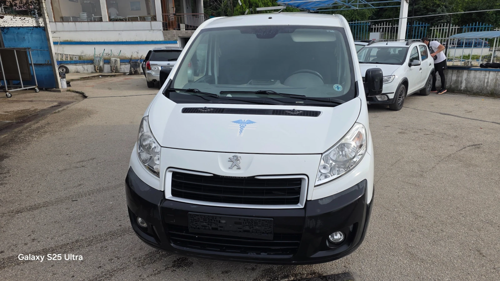 Peugeot Expert 2.0d, снимка 17 - Бусове и автобуси - 54887377