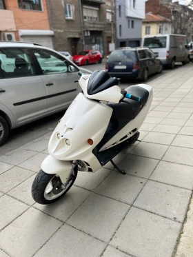 Malaguti F F12 malossi sport 70cc редовни док, снимка 4