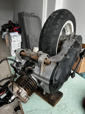 Malaguti F F12 malossi sport 70cc редовни док, снимка 7