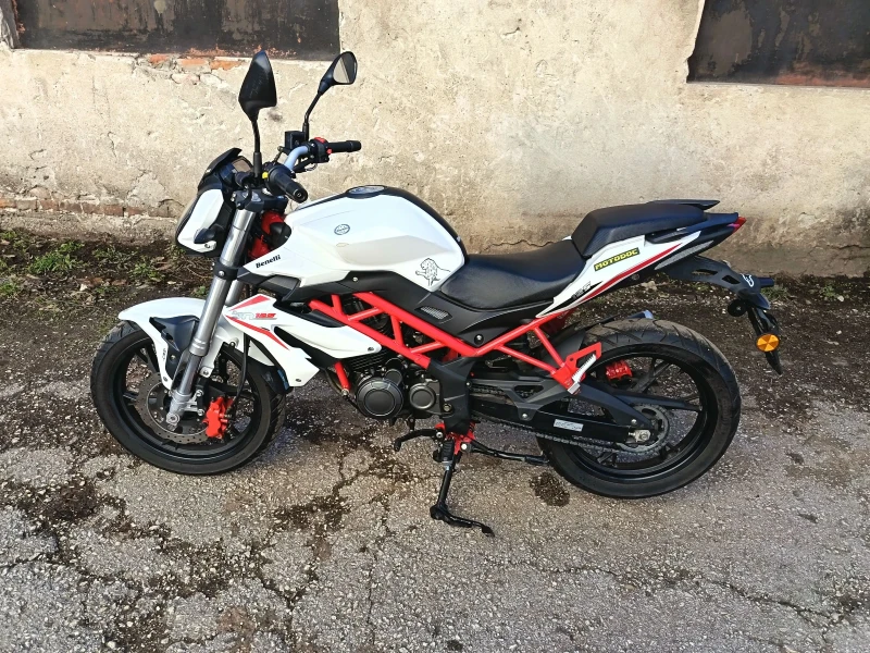 Benelli 125 BN