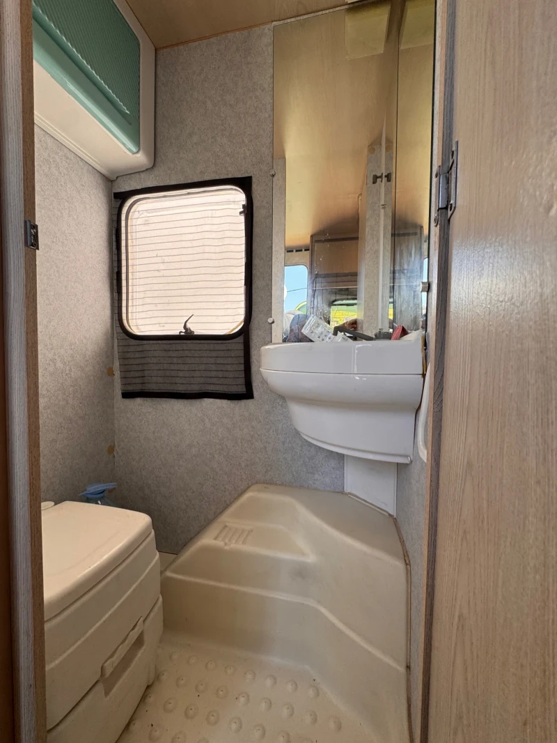 Каравана Caravelair, снимка 8 - Каравани и кемпери - 52955446