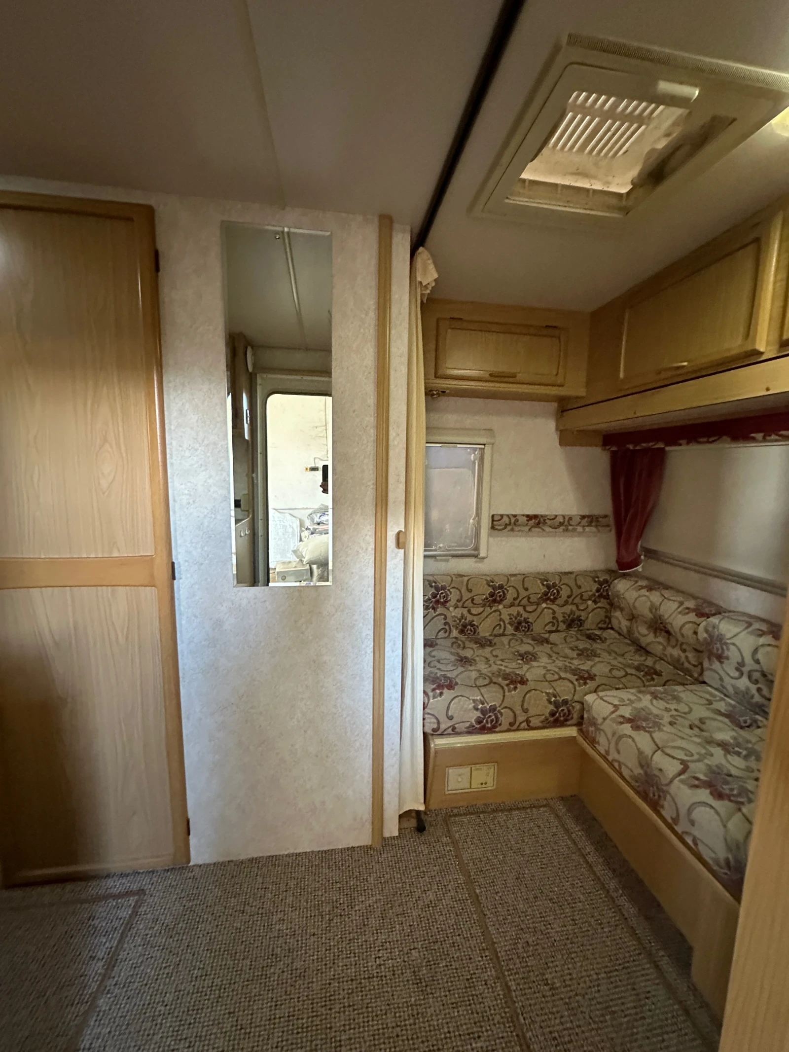  Bailey Pageant | Mobile.bg   11