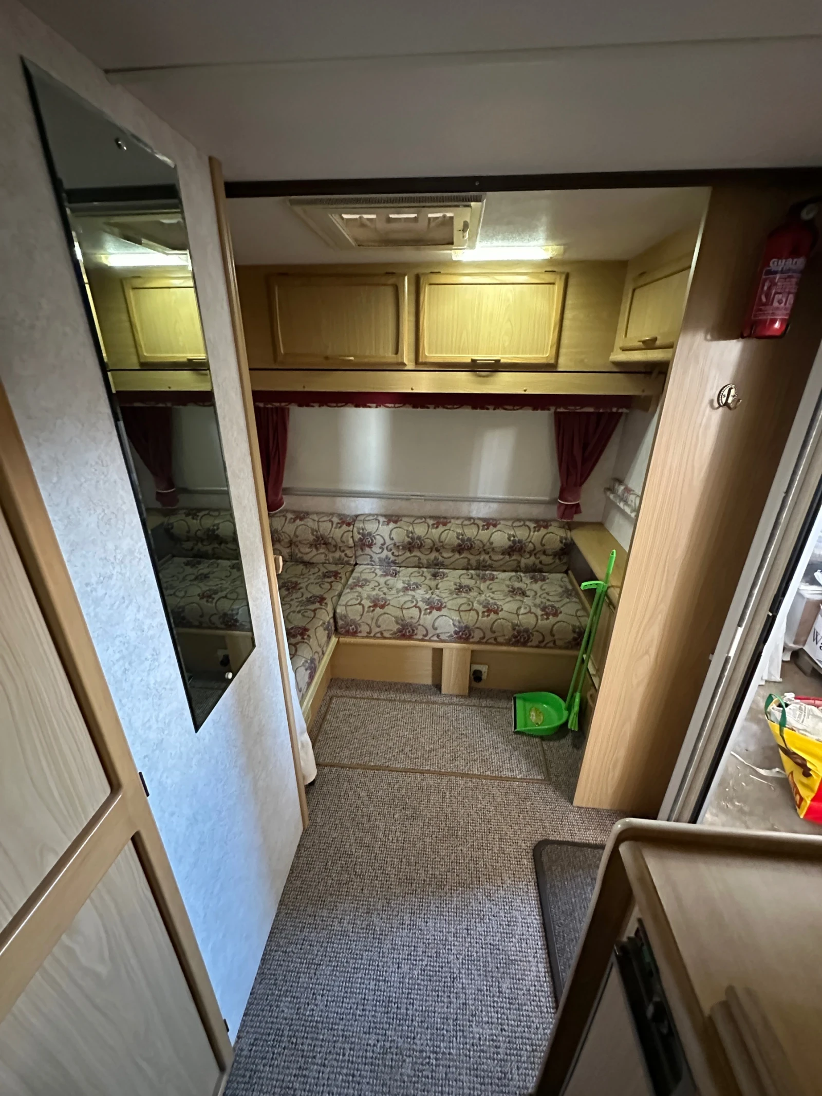  Bailey Pageant | Mobile.bg   9