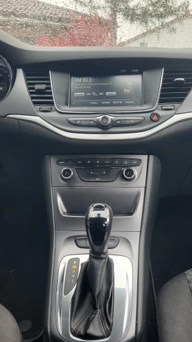 Opel Astra 1.4Т , снимка 12