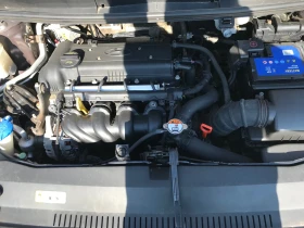Hyundai Ix20 1.6I AVTOMAT , снимка 9