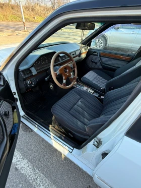 Mercedes-Benz 124 300d, снимка 10