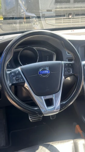 Обява за продажба на Volvo V60 2.4 D6 R-Design Twin Engine Plug-in Hybrid AWD  ~21 900 лв. - изображение 3
