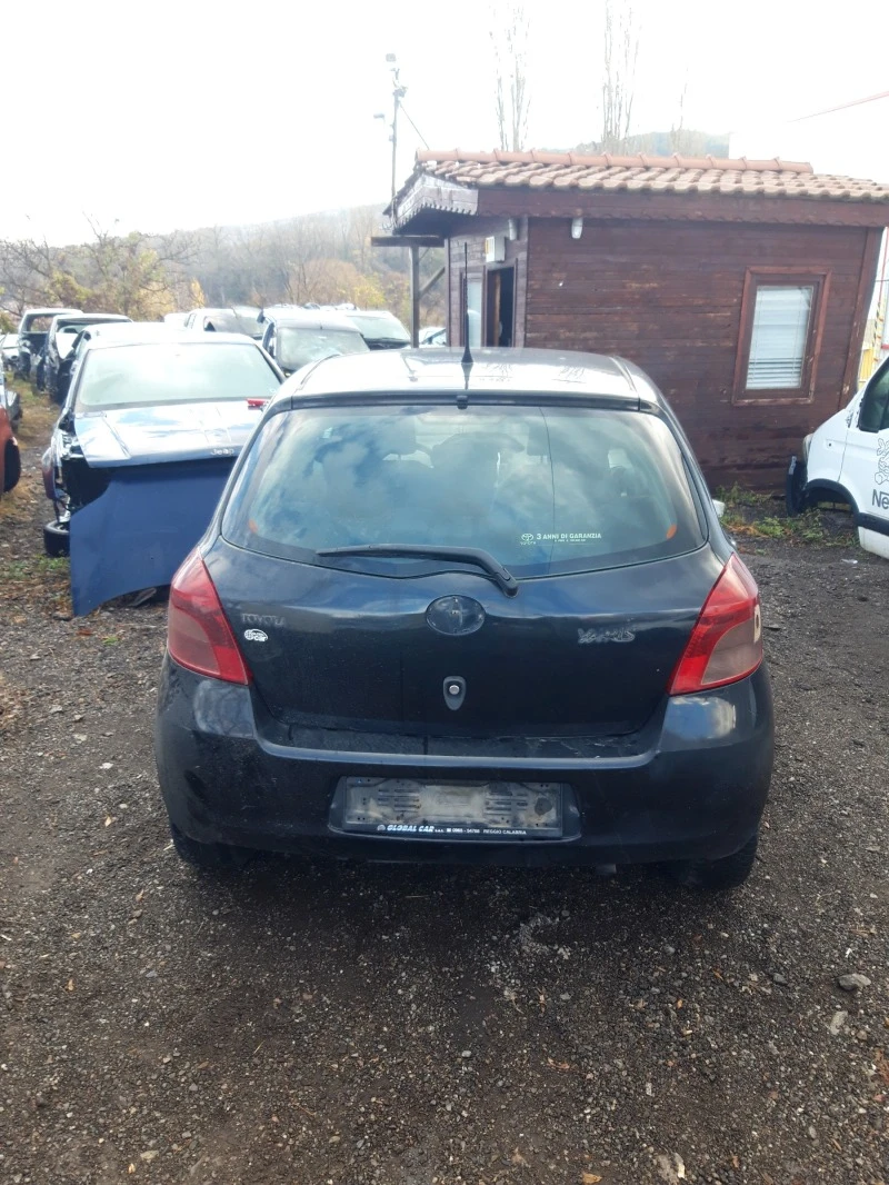 Toyota Yaris 1.4t.d НА ЧАСТИ, снимка 4 - Автомобили и джипове - 38722433