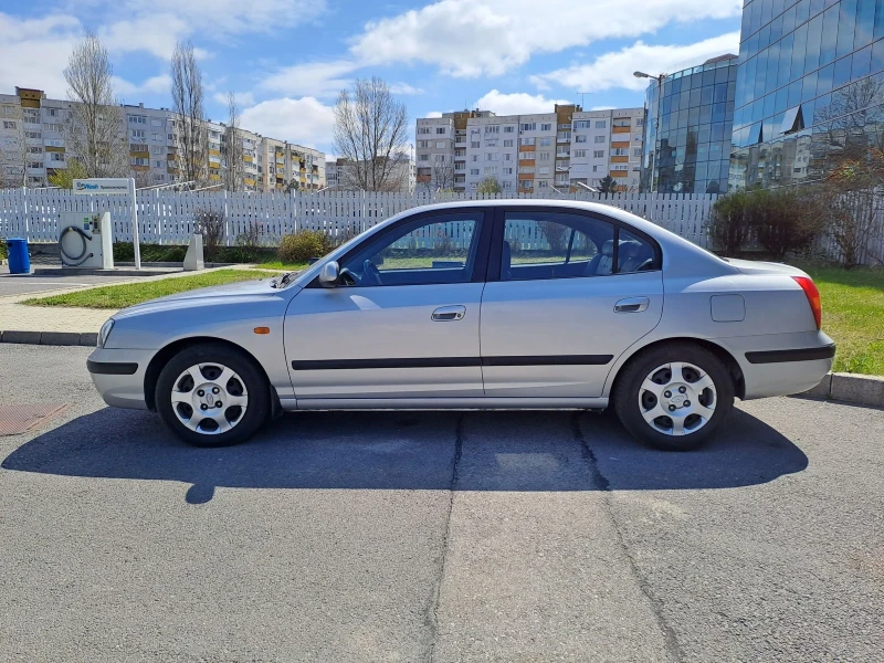 Hyundai Elantra, снимка 6 - Автомобили и джипове - 48210401