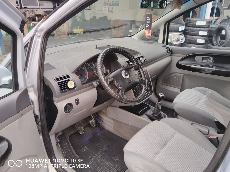 VW Sharan, снимка 7 - Автомобили и джипове - 48465851