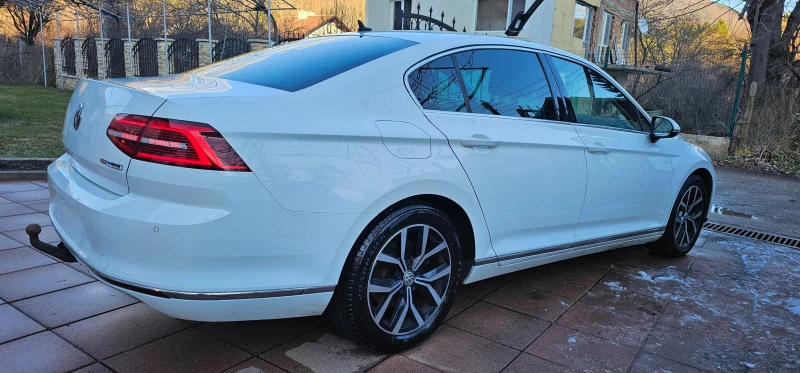 VW Passat 1.8 TSI 180 DSG7, снимка 7 - Автомобили и джипове - 48578054