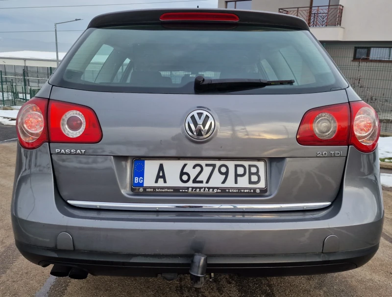 VW Passat, снимка 6 - Автомобили и джипове - 48702628