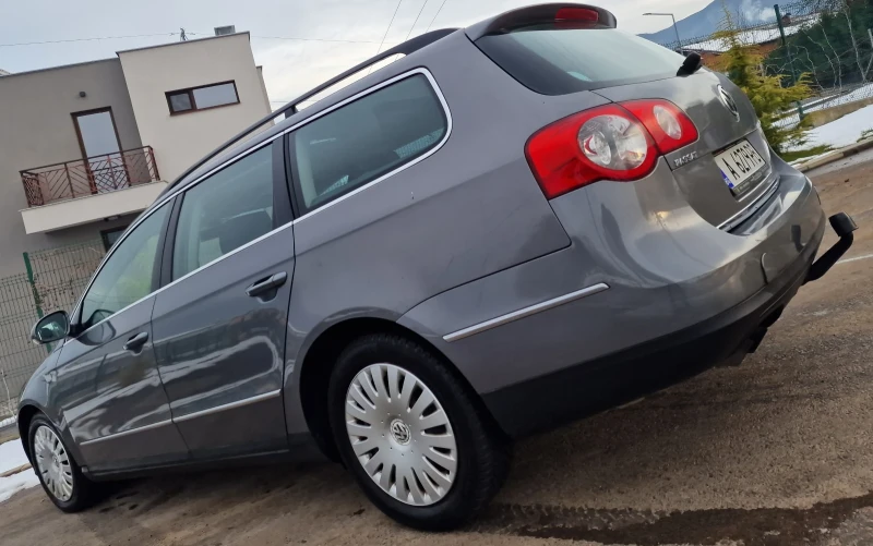 VW Passat, снимка 5 - Автомобили и джипове - 48702628