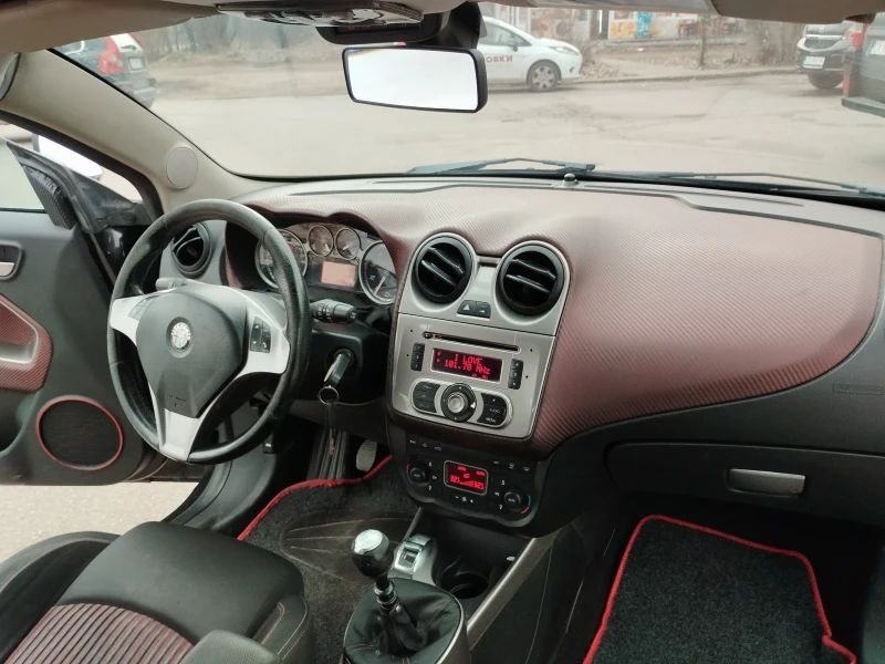 Alfa Romeo MiTo 1.4i EURO 5A , снимка 14 - Автомобили и джипове - 49307069