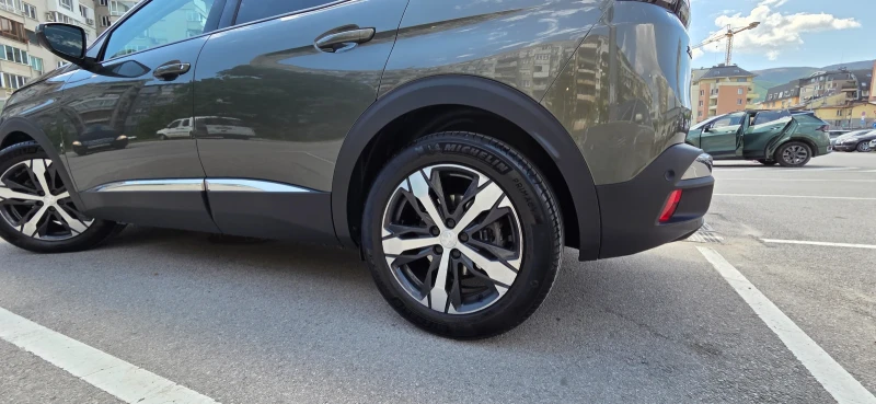 Peugeot 3008 New ALLURE PACK 1. 2 PureTech 130 S&S EAT8, снимка 9 - Автомобили и джипове - 52450093