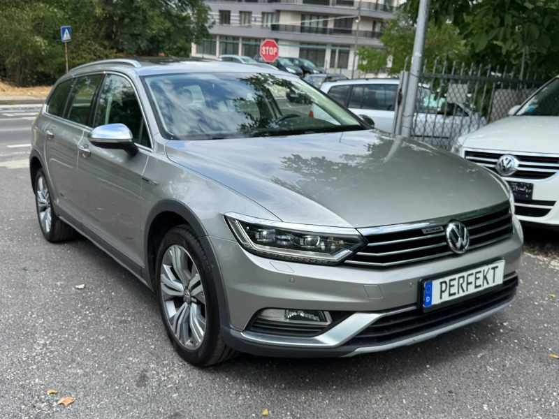 VW Passat Alltrack 2.0TDI DSG 4motion, снимка 2 - Автомобили и джипове - 51218207
