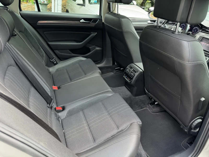 VW Passat Alltrack 2.0TDI DSG 4motion, снимка 12 - Автомобили и джипове - 51218207
