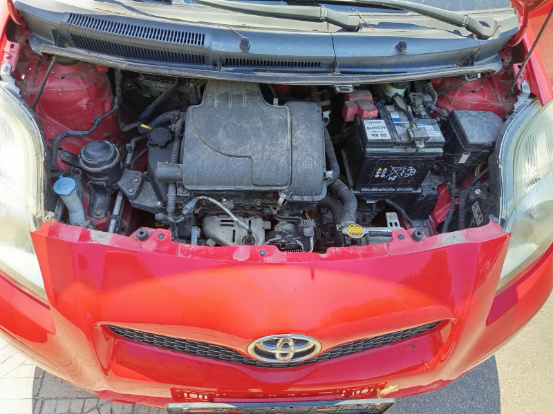 Toyota Yaris 1.0-69кс, снимка 12 - Автомобили и джипове - 51707476