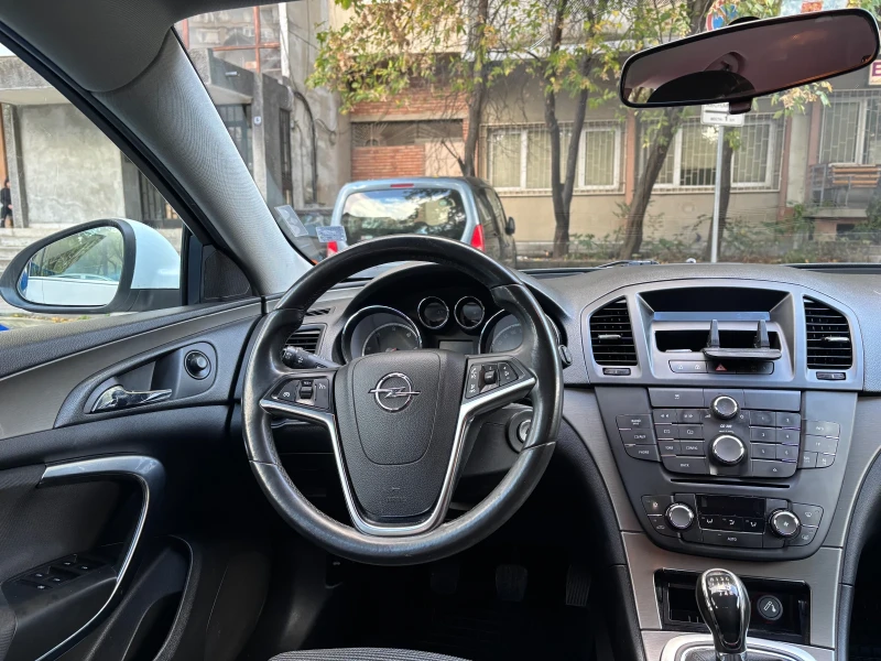 Opel Insignia, снимка 4 - Автомобили и джипове - 52481057