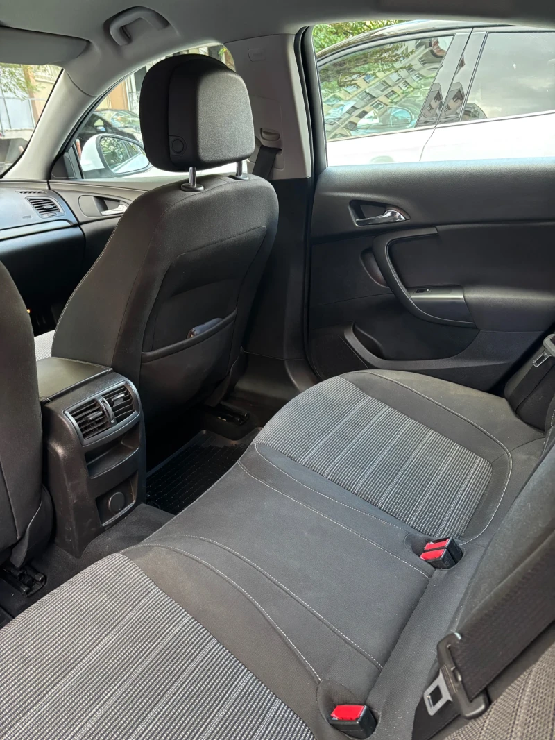 Opel Insignia, снимка 6 - Автомобили и джипове - 52481057