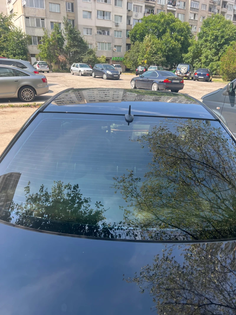 Mercedes-Benz E 220 Avantgarde, снимка 11 - Автомобили и джипове - 53013632