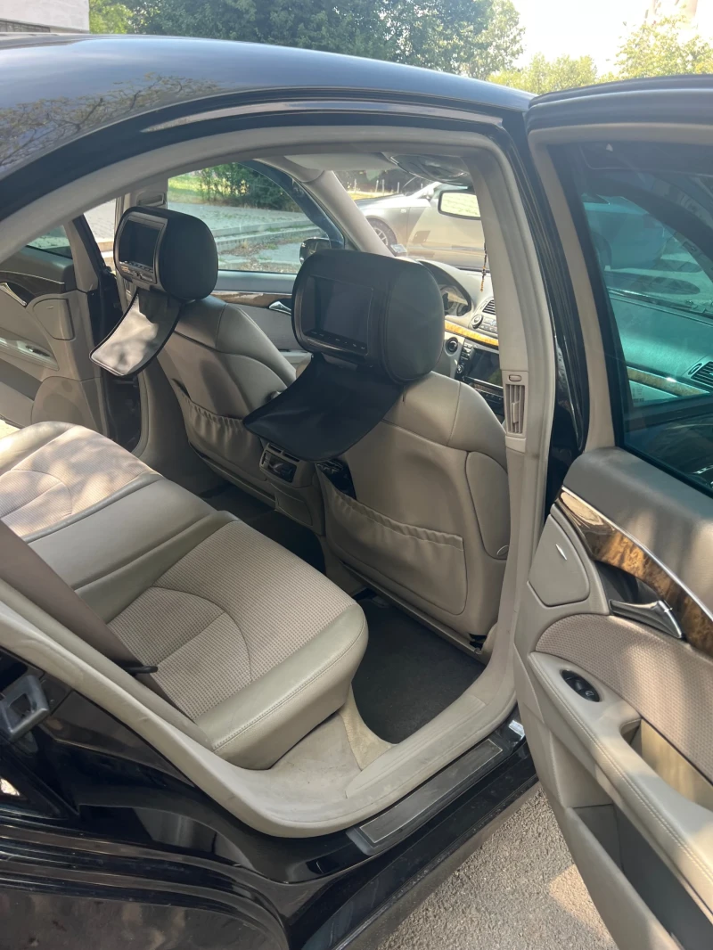 Mercedes-Benz E 220 Avantgarde, снимка 14 - Автомобили и джипове - 53013632