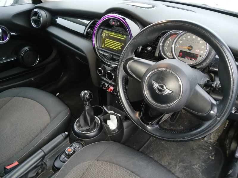 Mini One 1.5/95к/ НА ЧАСТИ!, снимка 7 - Автомобили и джипове - 53204918