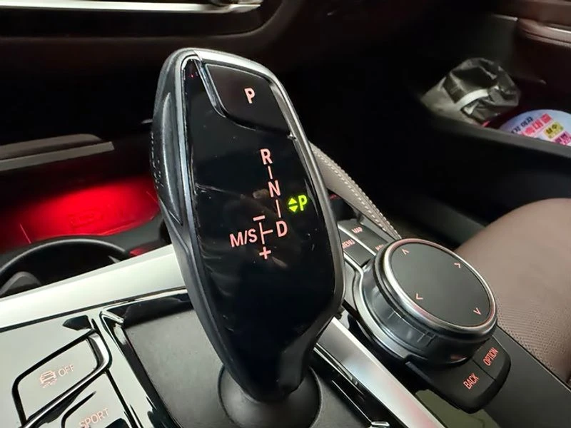 BMW 6 GT Gt 630I xDrive M Sports КРАЙНА ЦЕНА: 28864 EUR !!!, снимка 9 - Автомобили и джипове - 55967850