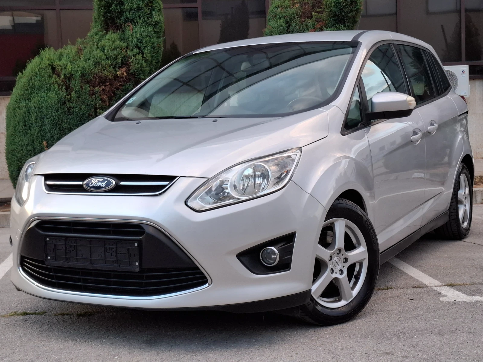 Ford Grand C-Max 1.6HDI 115hp * КЛИМАТРОНИК * EURO 5 * ЛИЗИНГ *  - изображение 2