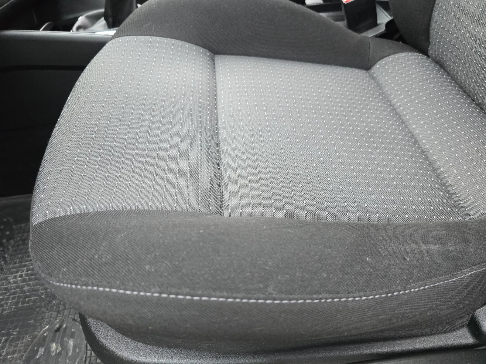 VW Golf 1.9TDI GL 90 - изображение 8