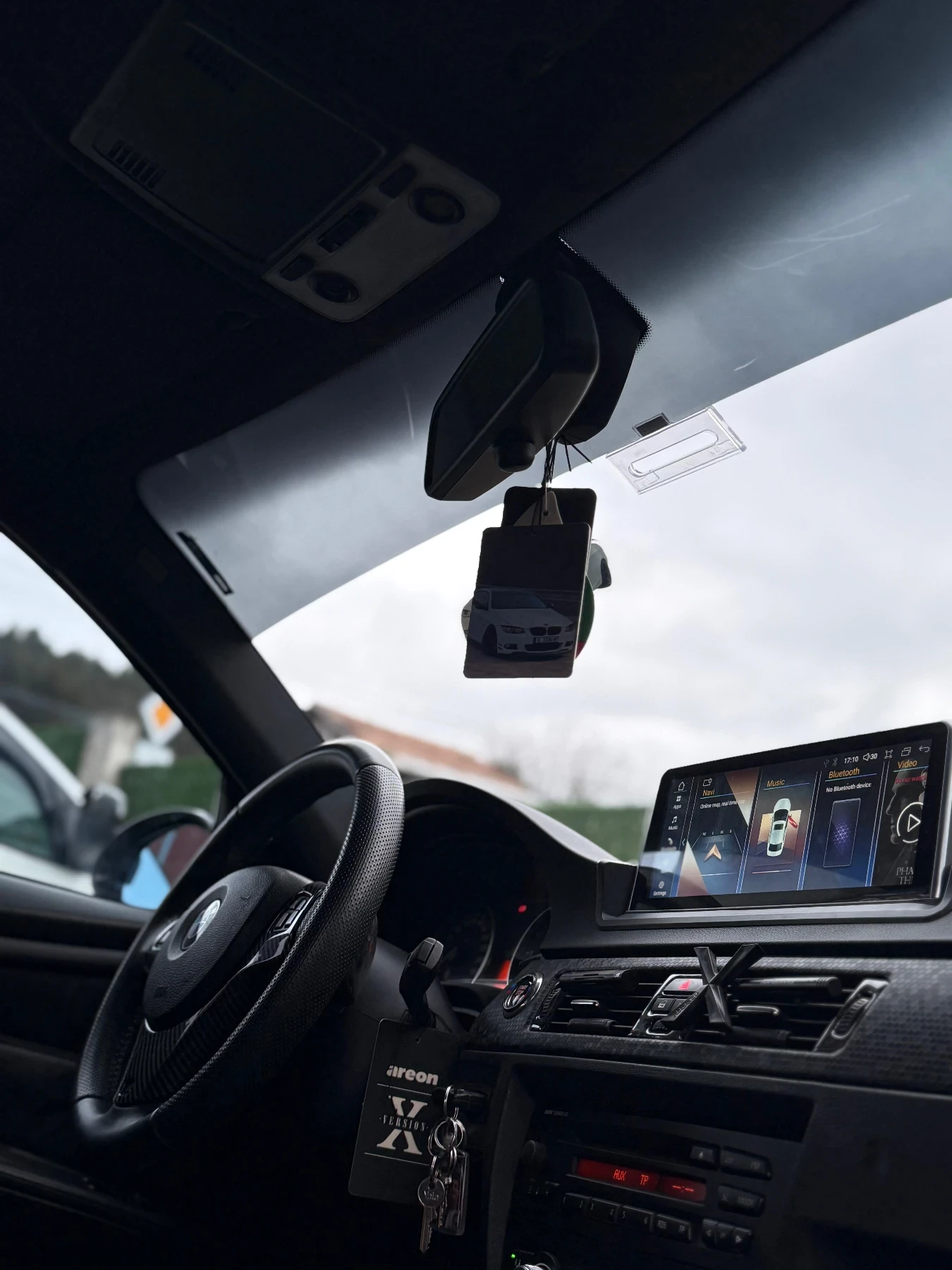 BMW 330  - изображение 8