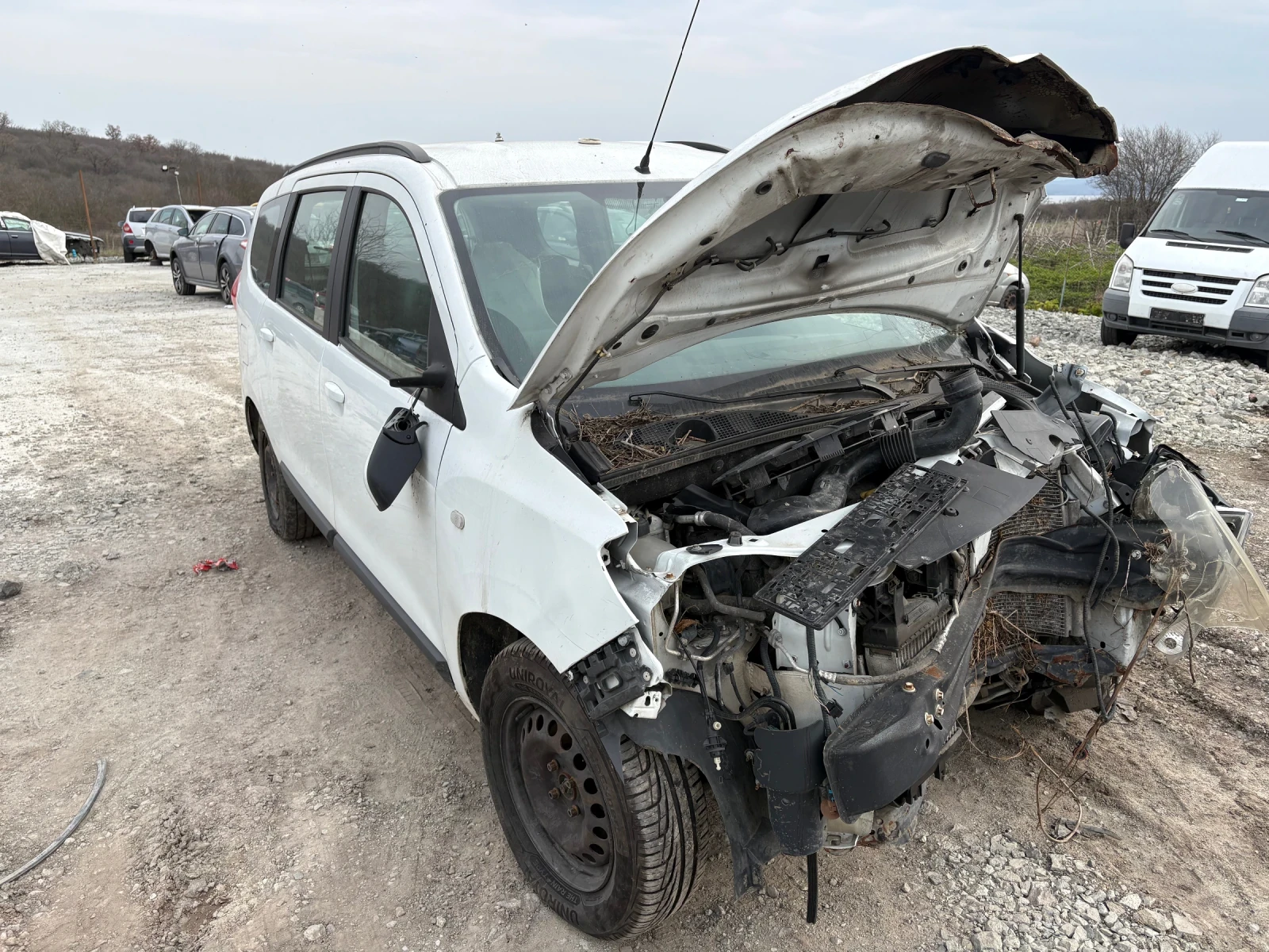 Dacia Lodgy, снимка 5 - Автомобили и джипове - 53733437