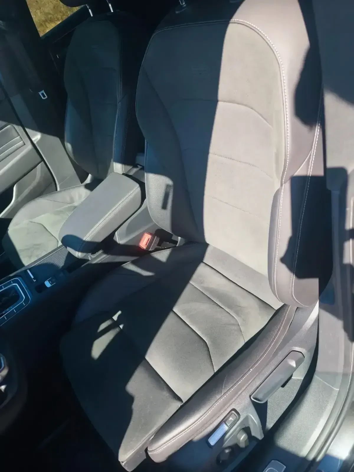 VW Arteon R-Line, снимка 12 - Автомобили и джипове - 53852228