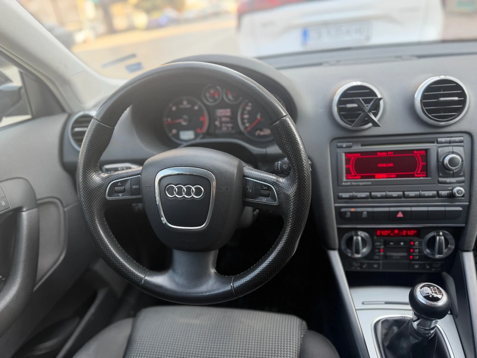 Audi A3 Sportback, снимка 10 - Автомобили и джипове - 53879375