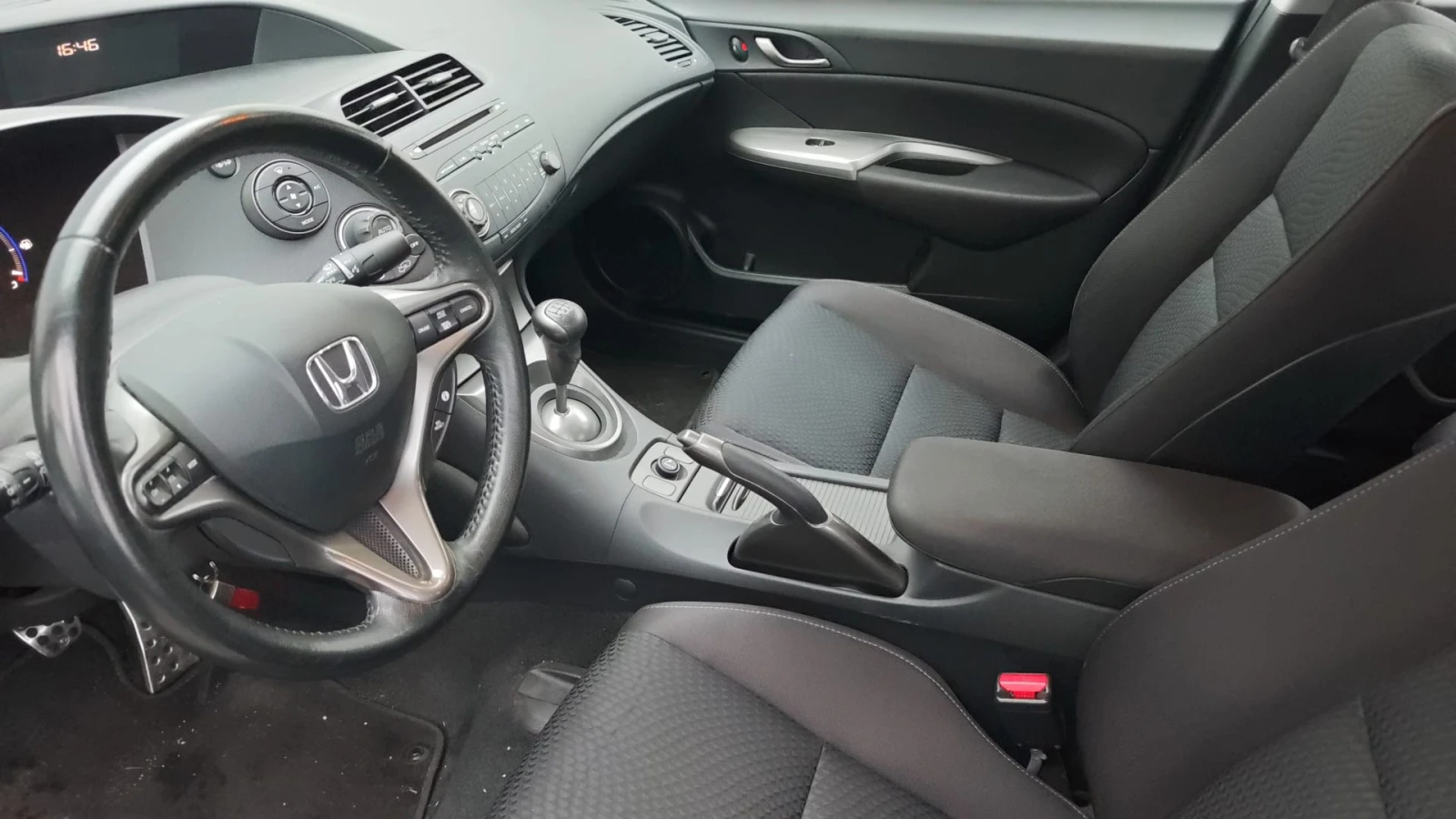 Honda Civic 55х.км, снимка 10 - Автомобили и джипове - 53879961