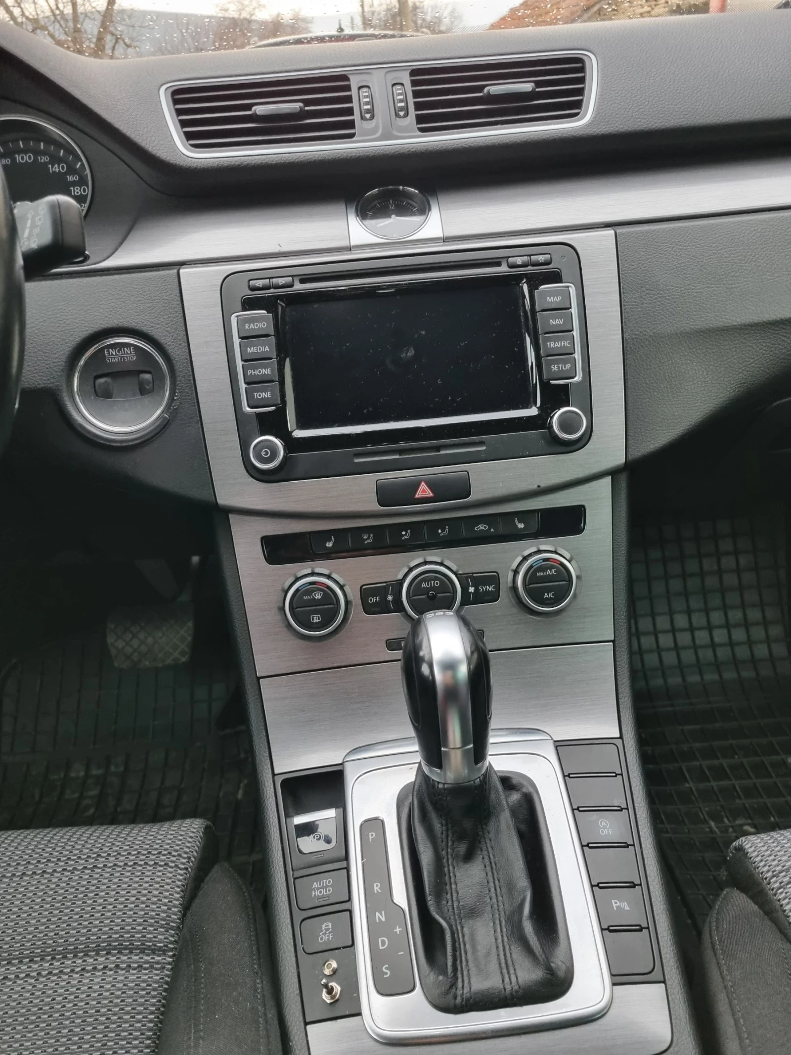 VW Passat, снимка 6 - Автомобили и джипове - 53955352