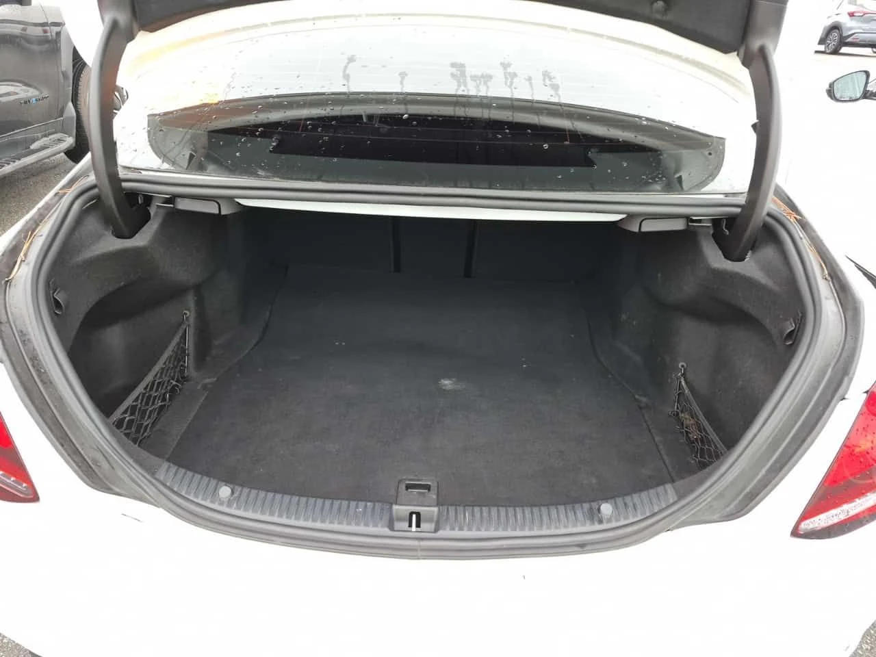 Mercedes-Benz C 300 * CARFAX * ШИБИДАХ * ПОДГРЕВИ, снимка 13 - Автомобили и джипове - 54060513