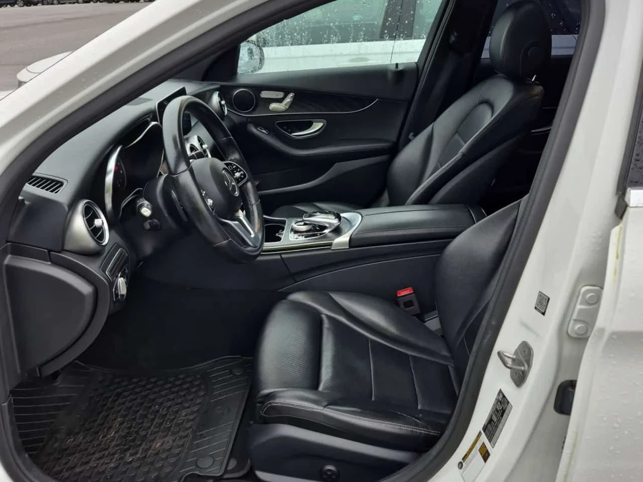 Mercedes-Benz C 300 * CARFAX * ШИБИДАХ * ПОДГРЕВИ, снимка 5 - Автомобили и джипове - 54060513