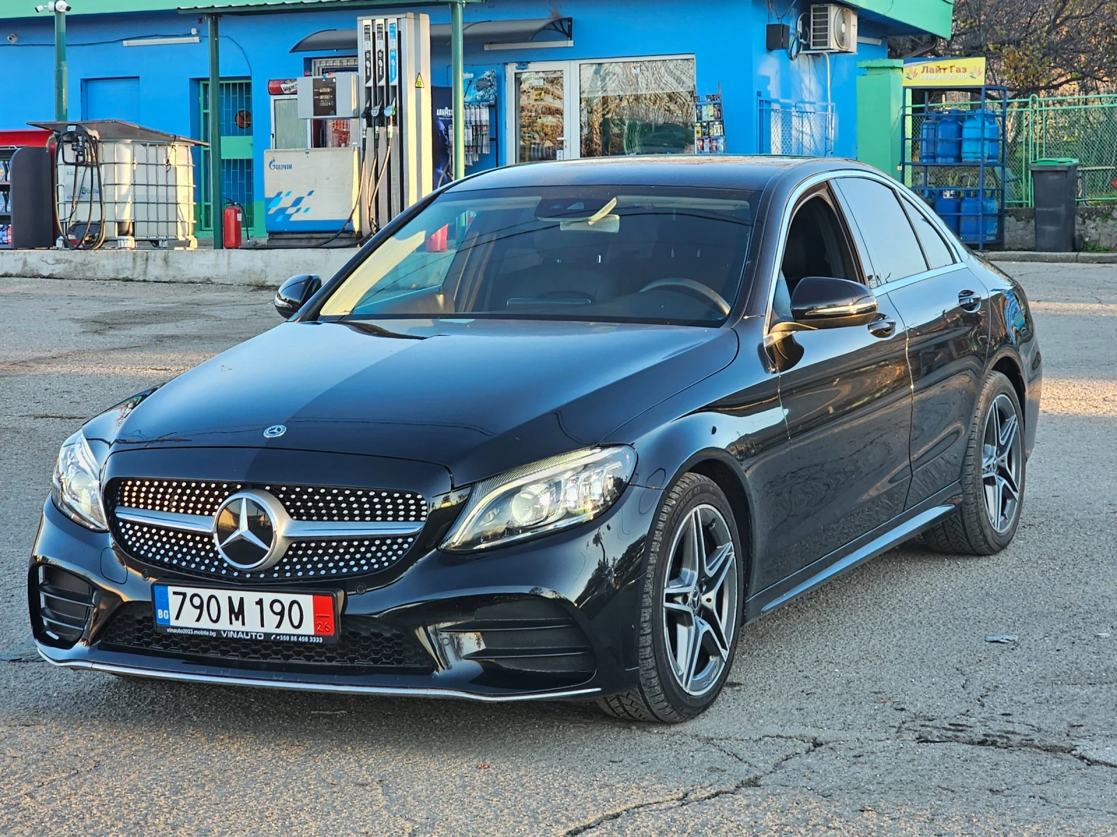 Mercedes-Benz C 220 4-matic AMG LINE DIGITAL, снимка 2 - Автомобили и джипове - 54335014