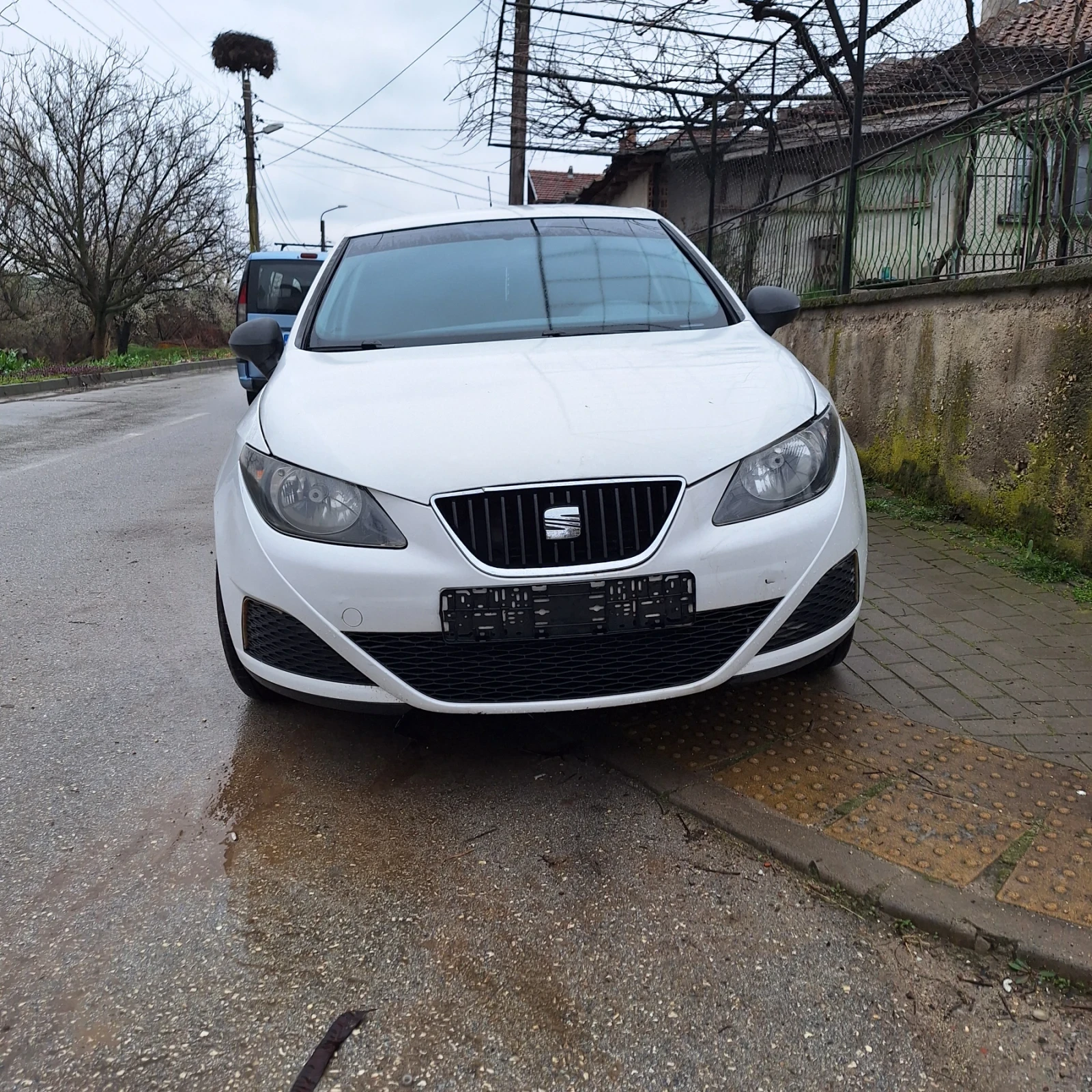 Seat Ibiza 1.2, снимка 5 - Автомобили и джипове - 54129251